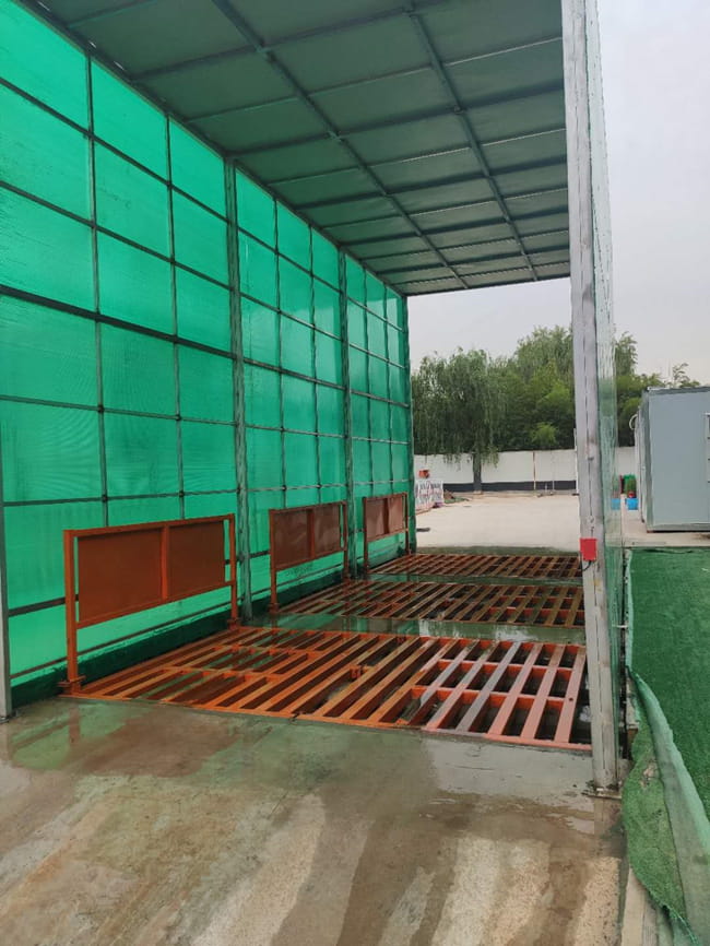 小型全封闭工地洗轮机工程用洗轮机一台多少钱(图1) 小型全封闭工地洗轮机工程用洗轮机一台多少钱(图1)