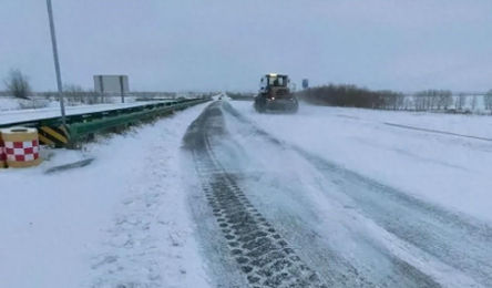 道路除雪车