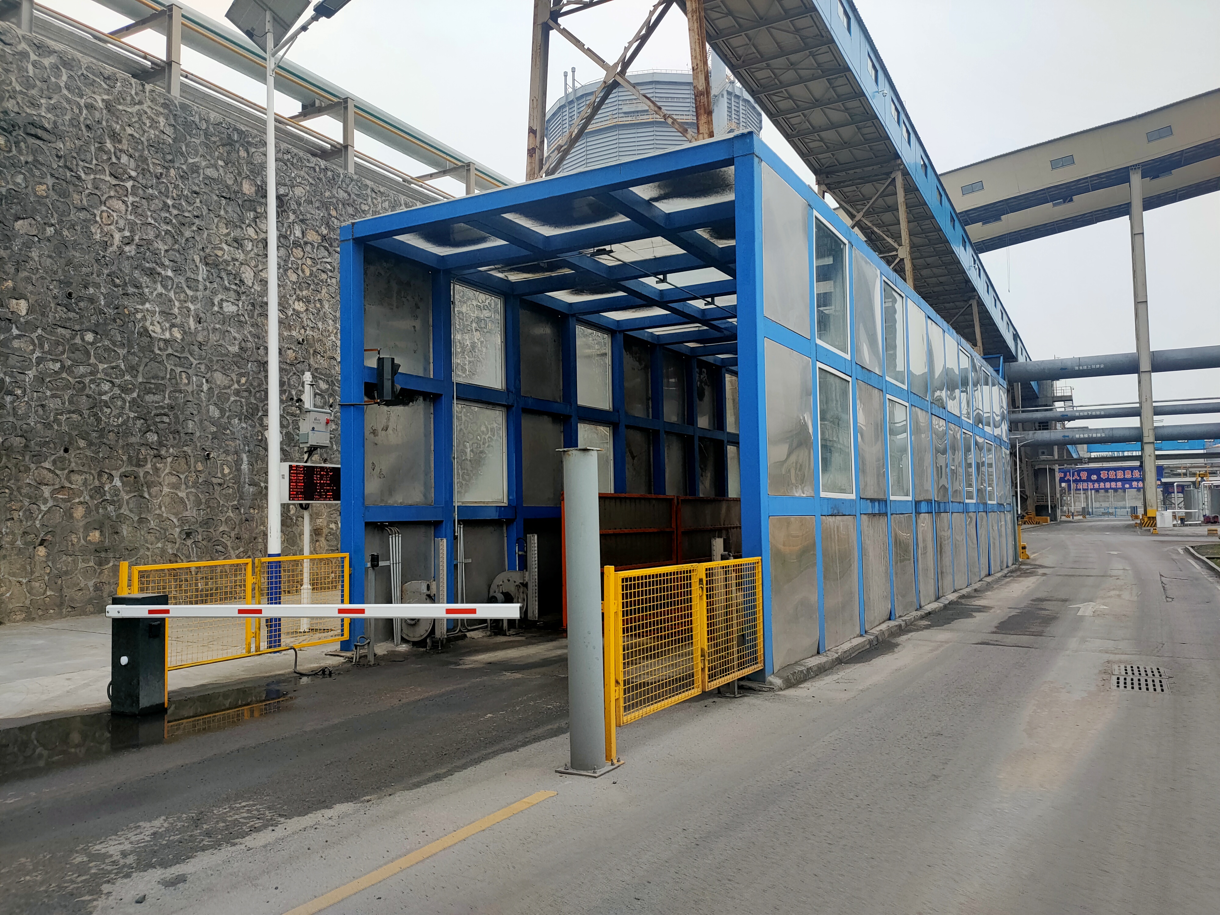 建筑工地洗车机.jpg